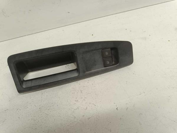 BOUTON LEVE VITRE VW POLO 9N ( 2VITRES ) - Vue 1